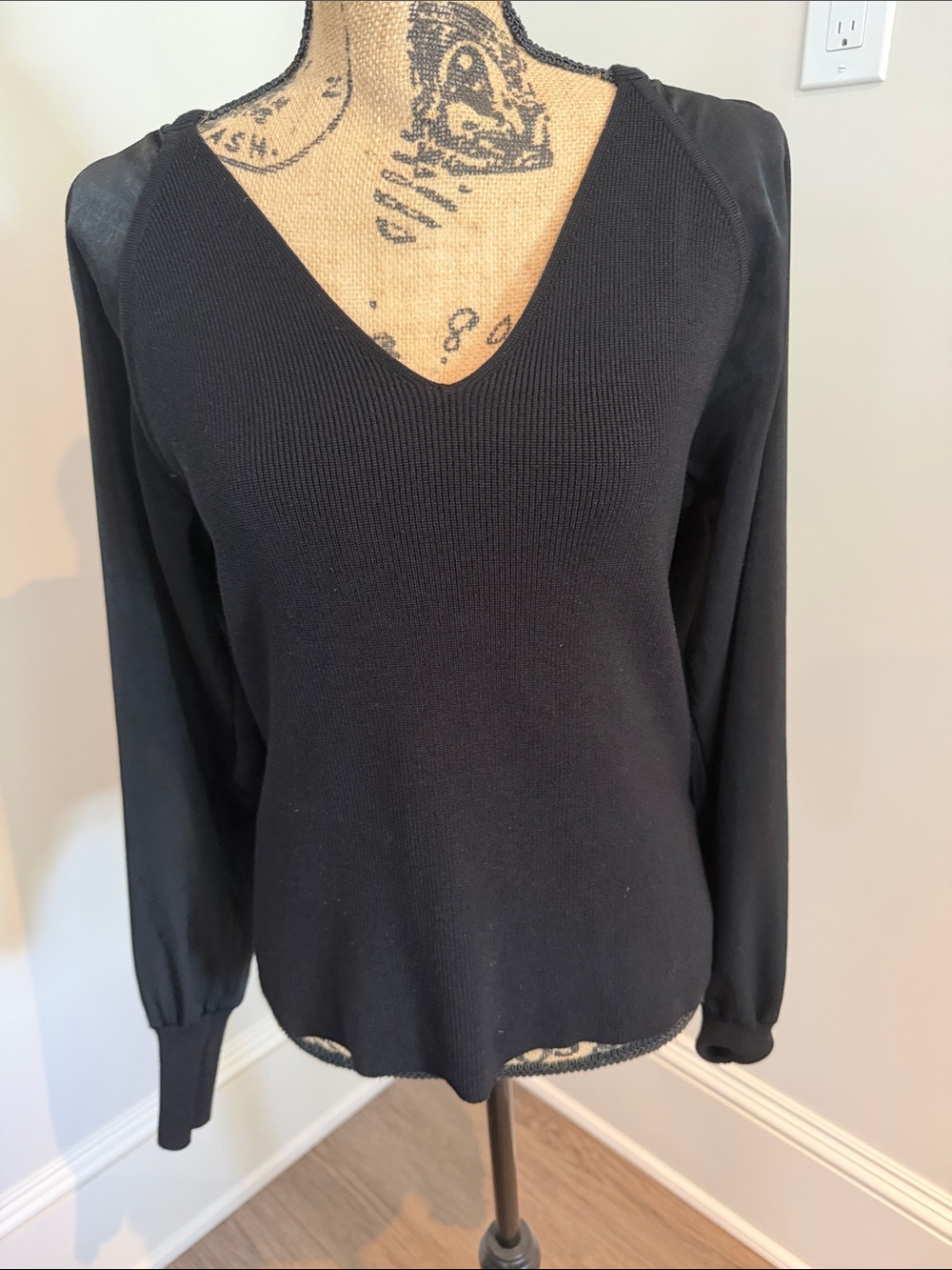 Dkny Black V-Neck Women’s mixed Media Sweater Top